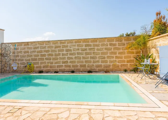 Lorenzo - Piscina Privata בית נופש