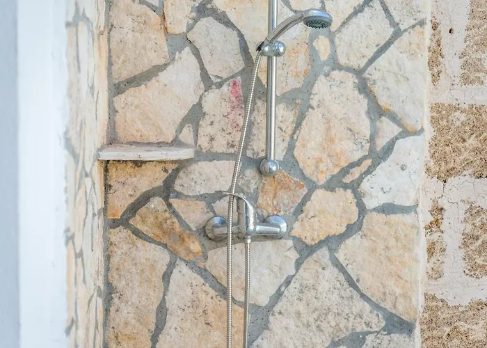 בית נופש Lorenzo - Piscina Privata